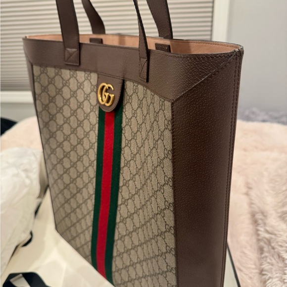 Gucci
Ophidia GG Supreme Canvas & Leather Tote - Picture 10 of 16